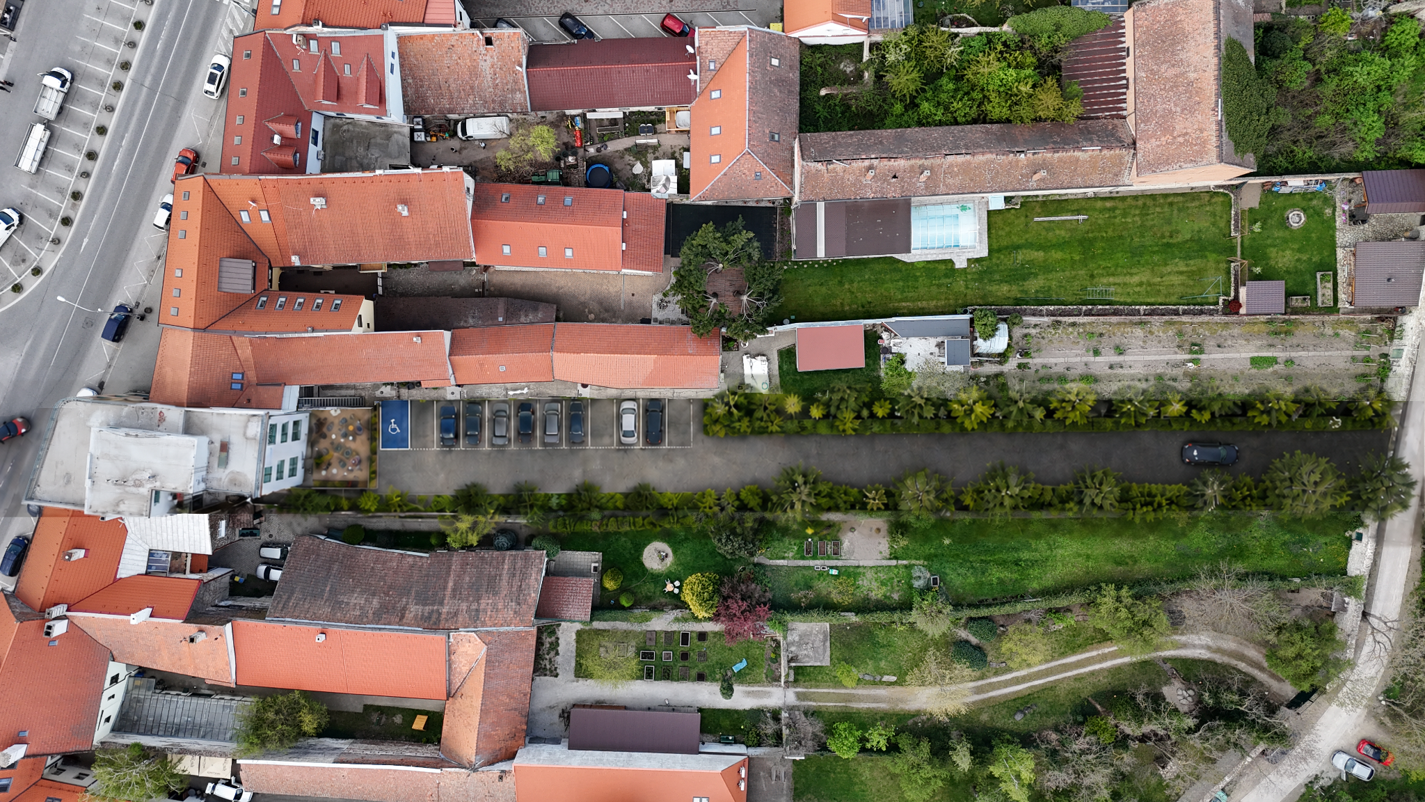 Pozemok Štúrova 65 — pohľad z dronu